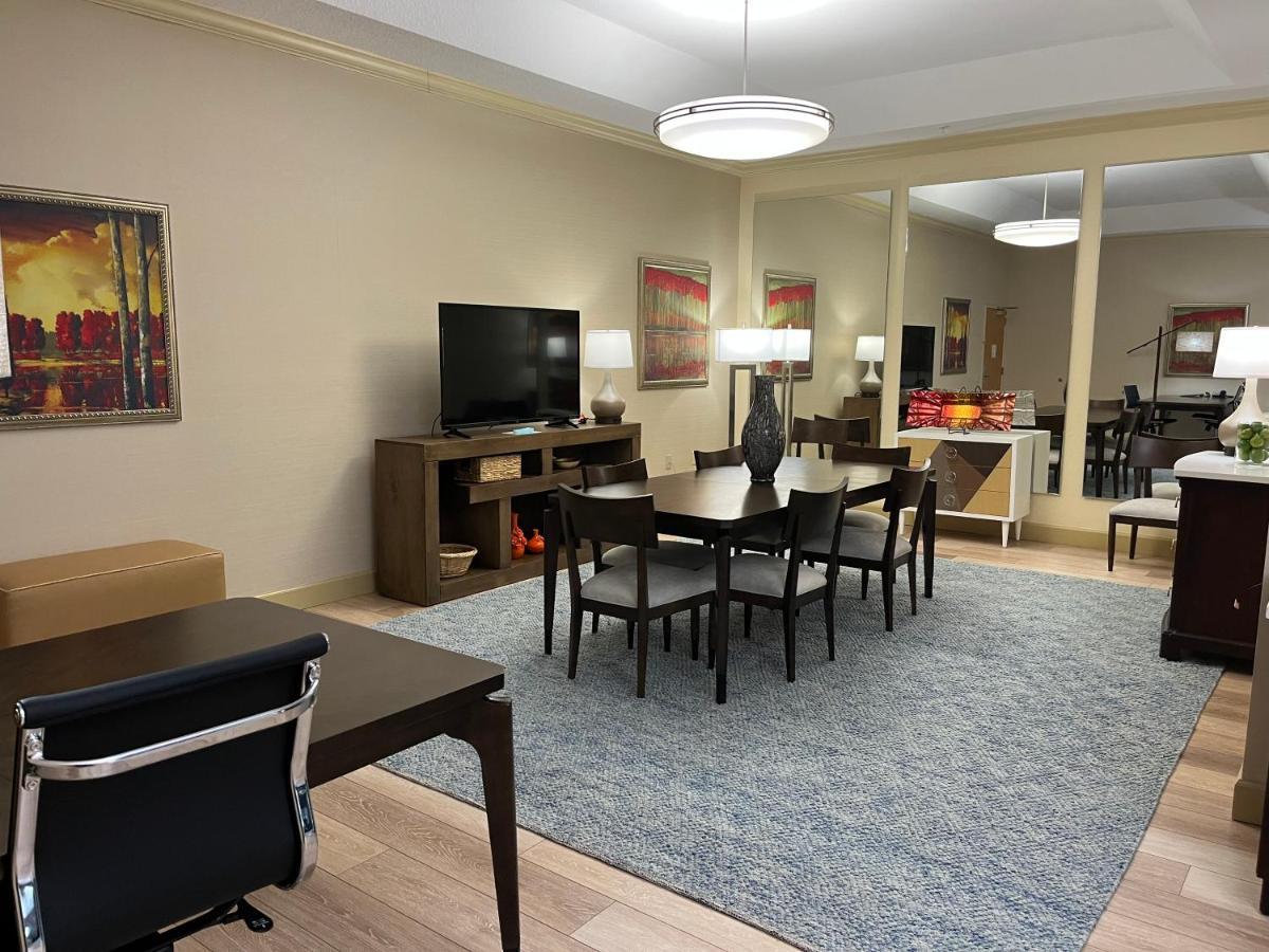 Hawthorn Extended Stay By Wyndham West Palm Beach Bagian luar foto