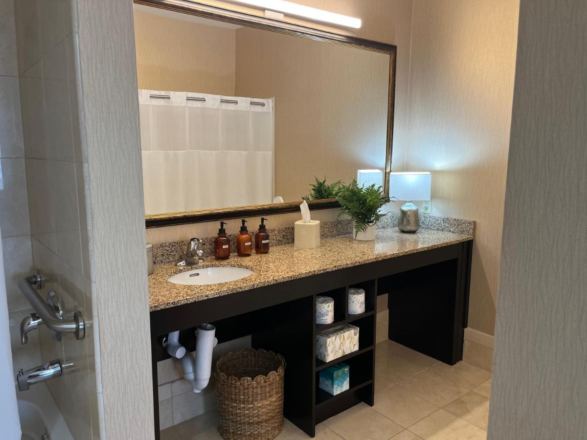 Hawthorn Extended Stay By Wyndham West Palm Beach Bagian luar foto