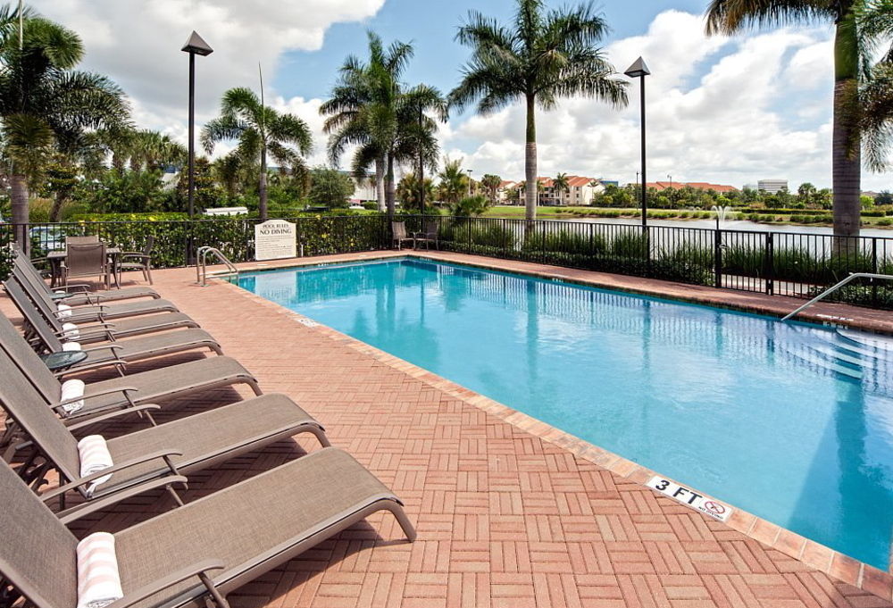 Hawthorn Extended Stay By Wyndham West Palm Beach Bagian luar foto
